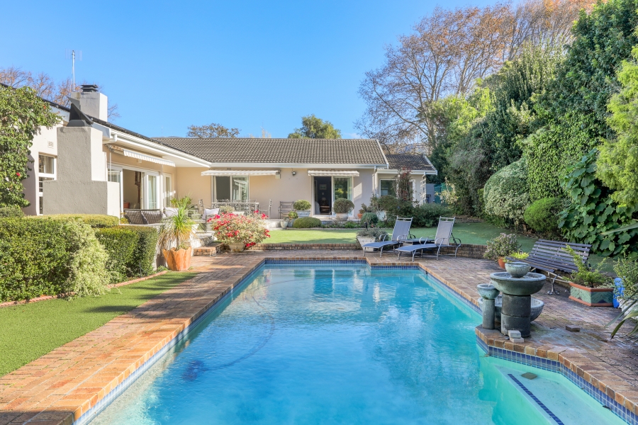 4 Bedroom Property for Sale in Constantia Western Cape